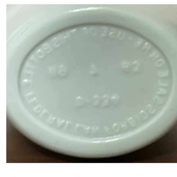 1963 Milk Glass Jim Beam Decanter w/Delft Blue Sailing Ships & Embossed Windmill - Picture 5 of 6